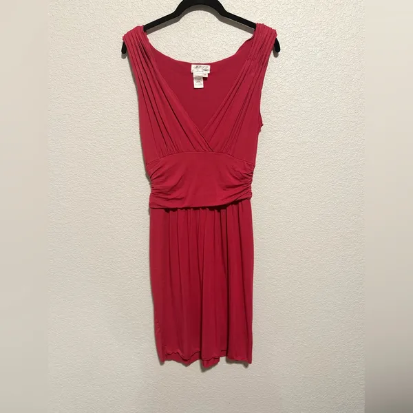 Max Studio Specialty Products Chic Sleeveless Red Midi Dress - Image 3