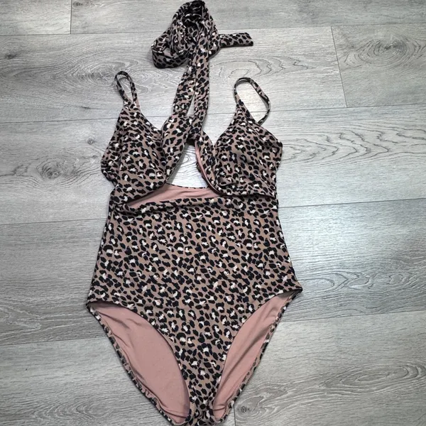 Aerie Womens Leopard Print Cutout Wrap One Piece Swimsuit Tan Black Medium‎ - Image 4