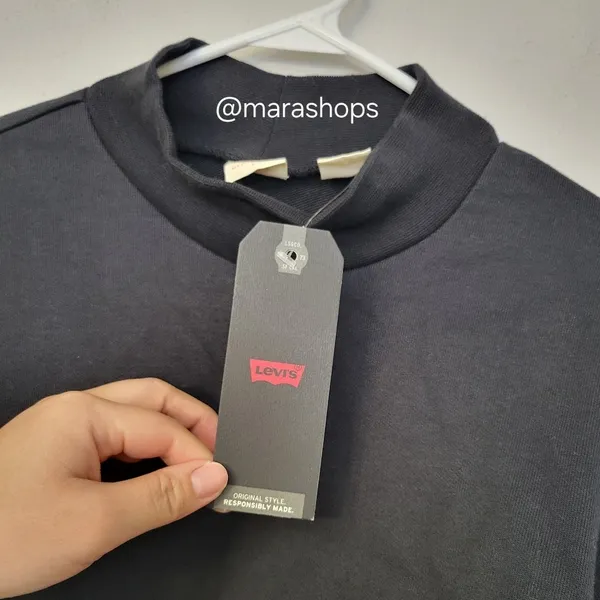 Levi's Black Mockneck Crop Sweatshirt - Image 4