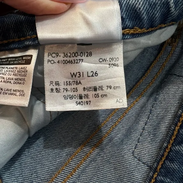 Levi's 501 Jeans Women's 31x26 Blue Distressed High Rise Cropped Button Fly - Image 4