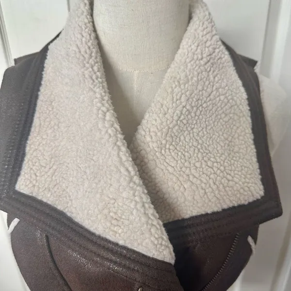 Forever 21 brown faux leather zip up vest - Image 6