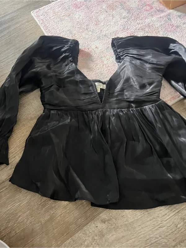 Entro small black top - Image 6