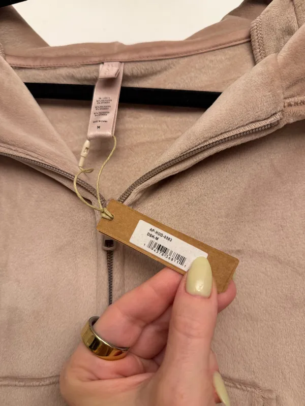 NWT Skims Velour Hoodie  - Image 4