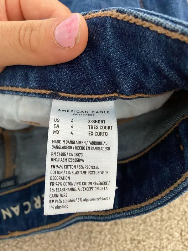 Dark Wash American Eagle Mom Jeans Stretch - Image 3