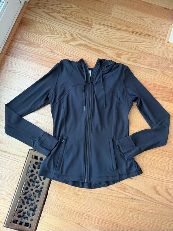 Lululemon Define Hooded Jacket Nulu Black Size 10 - Image 3