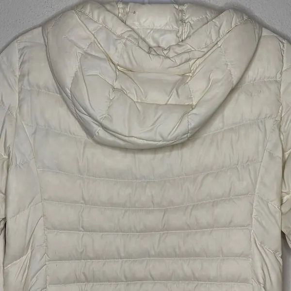 Uniqlo Down Filled‎ Hoody Coat - Image 3