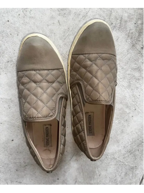 Steve Madden Zaander Quilted Slip On Sneakers Tan Leather Womens Size 9M - Image 6