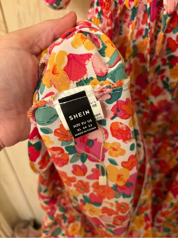 SHEIN all over floral square neck dress - Image 5