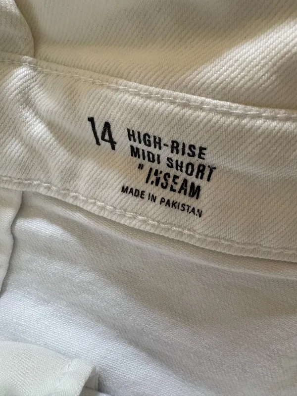 a.n.a White Denim High Rise Midi Shorts - Image 7