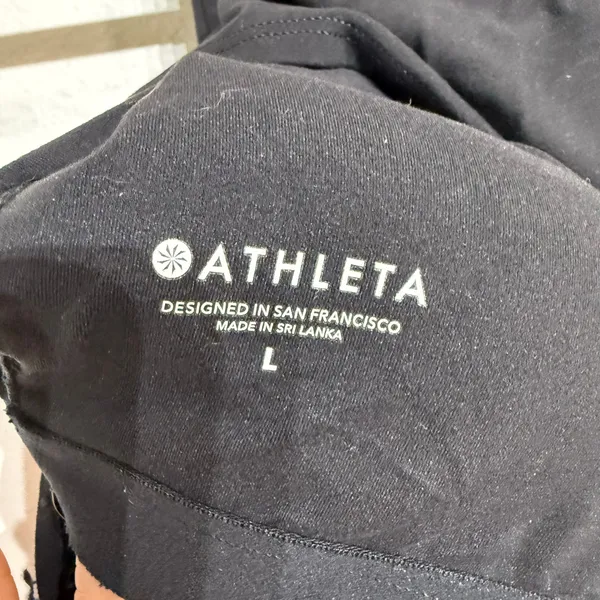 Athleta Black Conscious Crop Racerback Sports Bra Sz L - Image 5