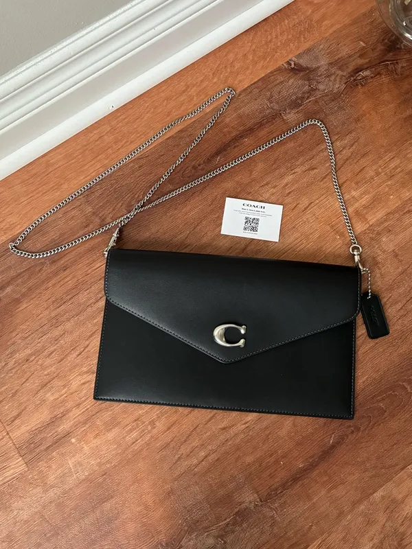 Coach Essential Small Leather Clutch Chain Crossbody Purse - Image 5
