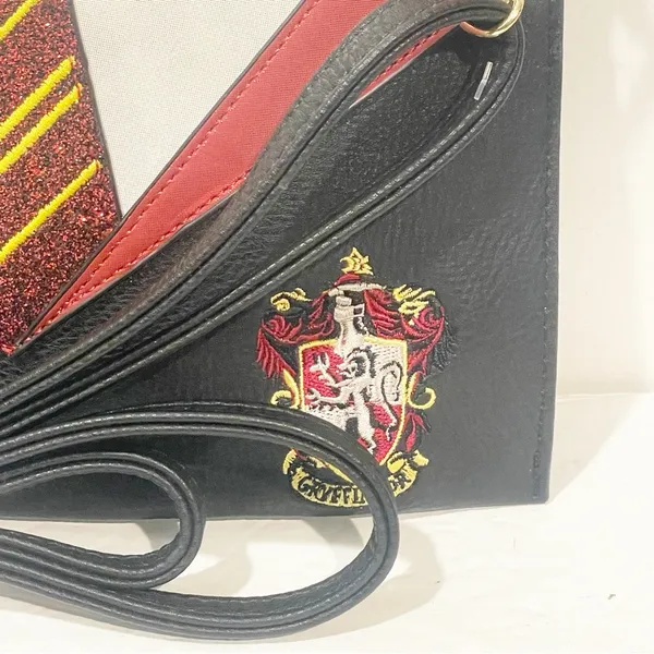 Harry Potter Gryffinder Uniform‎ Zipper Clutch Crossbody Danielle Nicole New - Image 2
