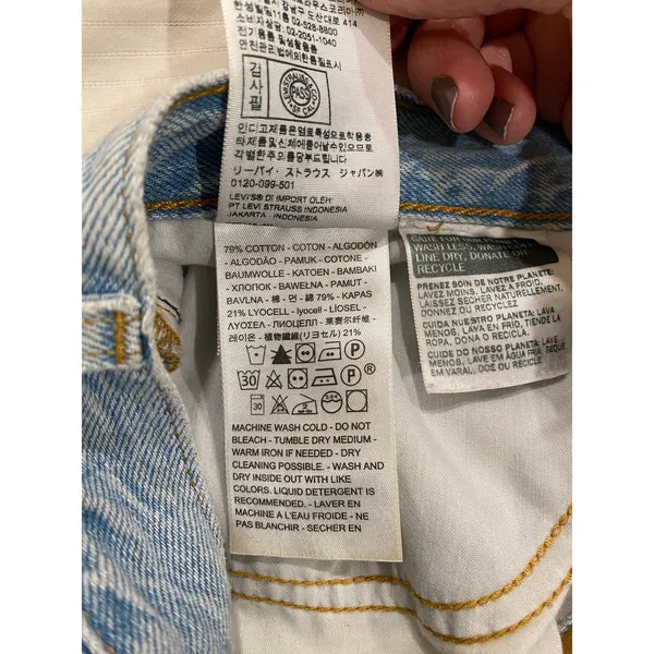 Levis Premium Wide Leg Jeans Size: 28 - Image 9