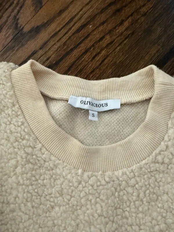 Olivaceous Fuzzy Cropped Sweater - Image 2