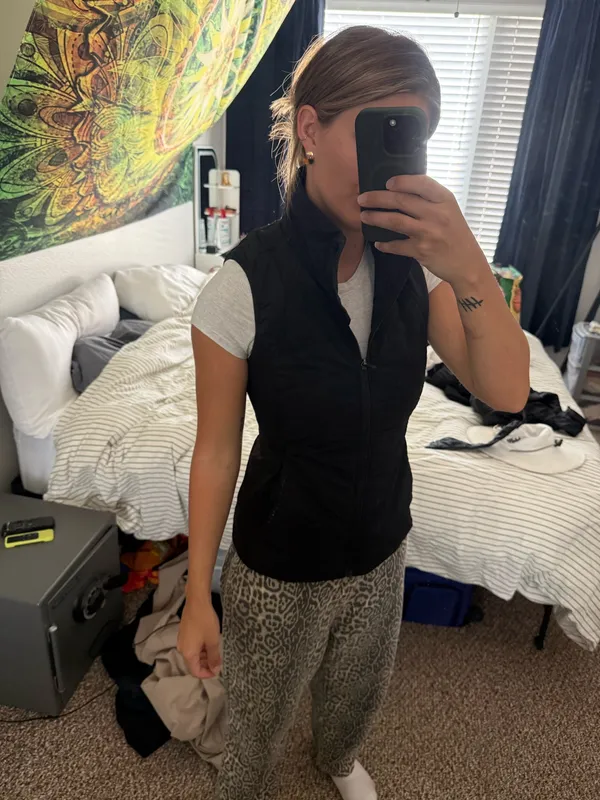 Black Lululemon Puffer Vest - Image 7