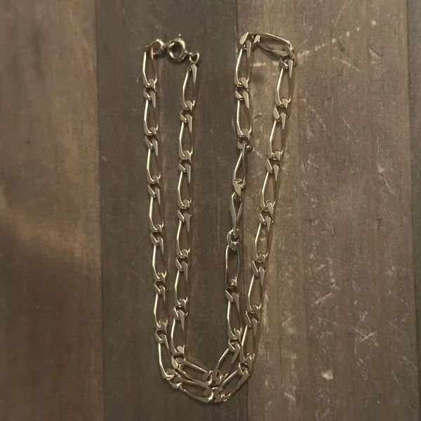 Vintage thick gold tone figaro chain necklace - Image 2