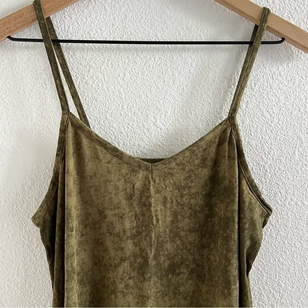 LOGO Layers by Lori Goldstein Crushed Velvet Contrast Tank US M - Image 2
