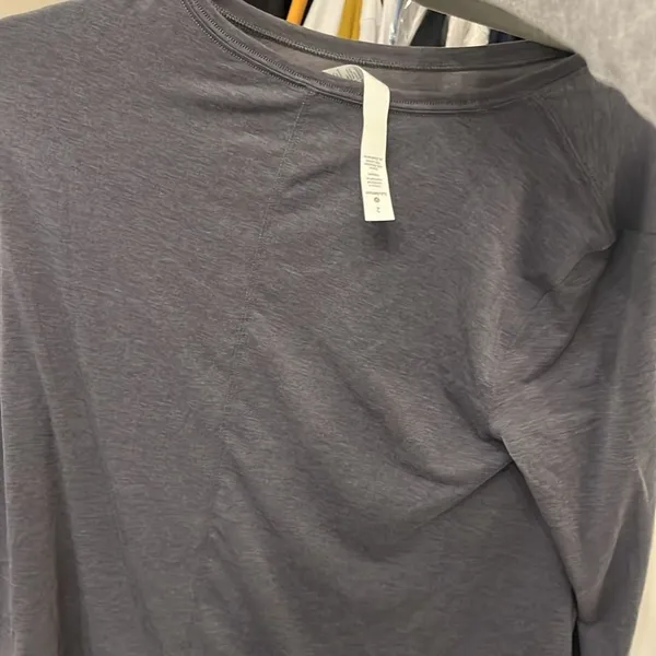Lululemon long sleeve top - Image 2