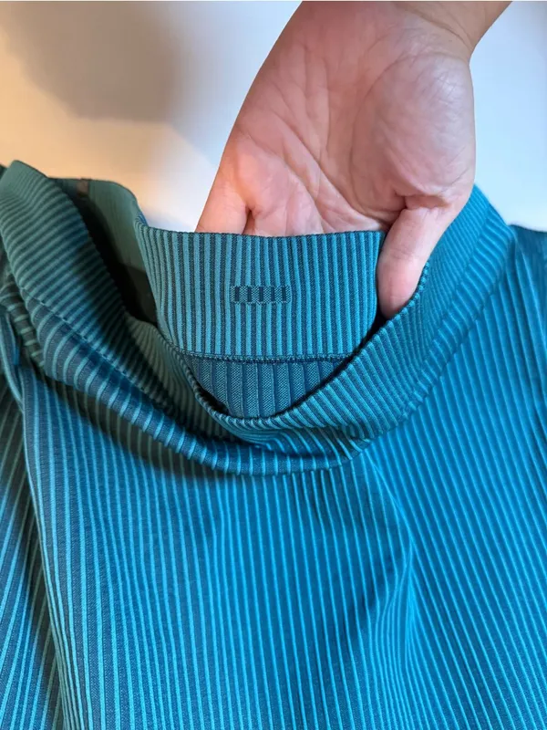 Lululemon Rest‎ Less Pullover
Colour Rib Green Jasper / Oceanic - Image 4