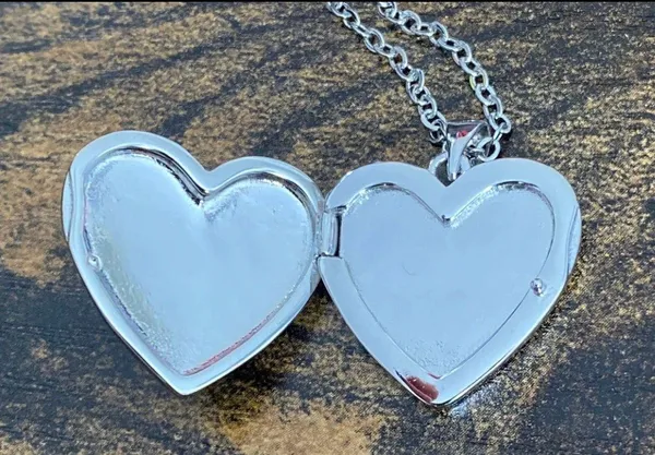 2021 Graduation Locket Silver - Image 4