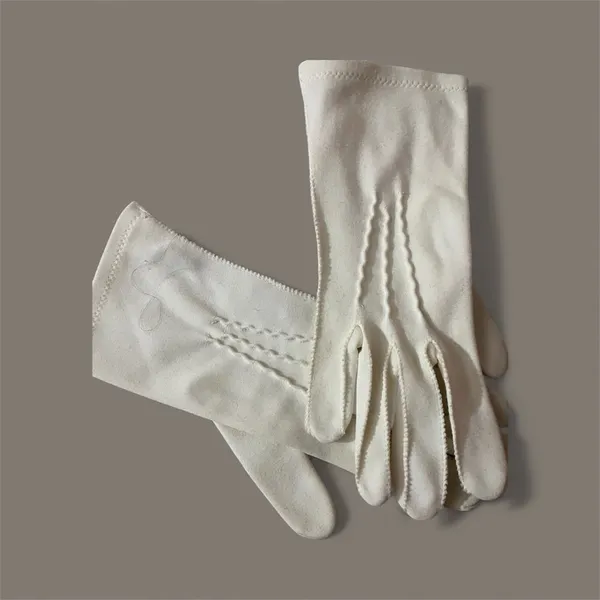Vintage Gingerbread Elegant White Gloves - Image 3