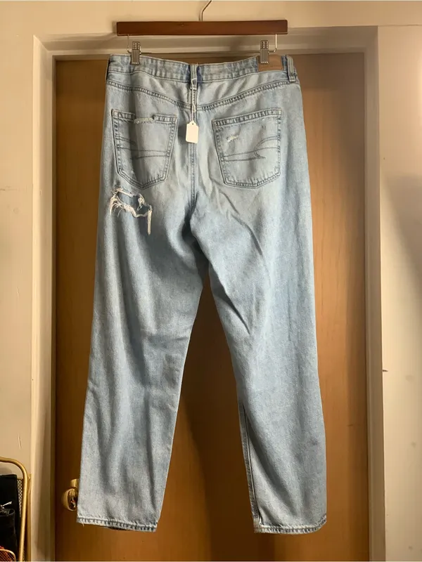 American Eagle Light Distressed women’s Mid-Rise Jeans Size-10 Distressed Street - Image 4
