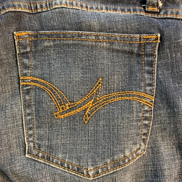 Wrangler Boot Cut Jeans Women's Dark Wash Denim Pants Size‎ 11x32 (32x30.5) - Image 12
