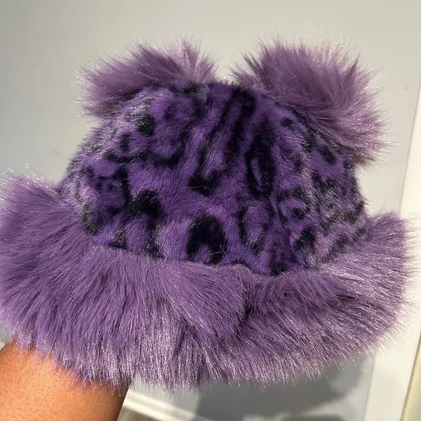Purple Furry ladies Hat - Image 3