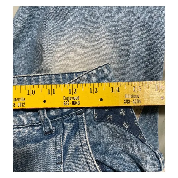 Free People We The Free Size 26 Down‎ to Earth Patchwork Jeans Light Wash Distressed - Image 5