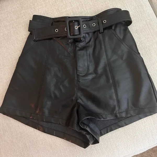 Nwot altar’d state leather shorts size xs - Image 4