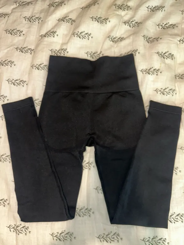 ECHT Scrunch Leggings - Image 2