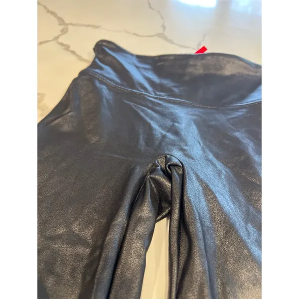 SPANXshape™ LuxeShine Mid-Thigh‎ Short women's small - Image 2