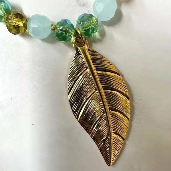 Cookie Lee green glass bead crystal leaf pendant necklace - Image 8