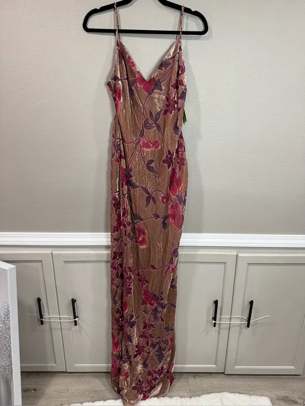 NWT Windsor Claudia Velvet Burnout Slim Gown - Image 2
