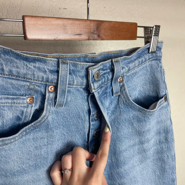 Levi’s Wedgie Straight Fit Women’s Jeans Size 25 - Image 5