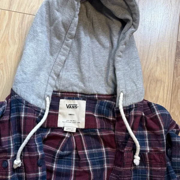 Vans Blue & Maroon Plaid Hooded Shacket • Small Pre-owned In great condition! - Image 3