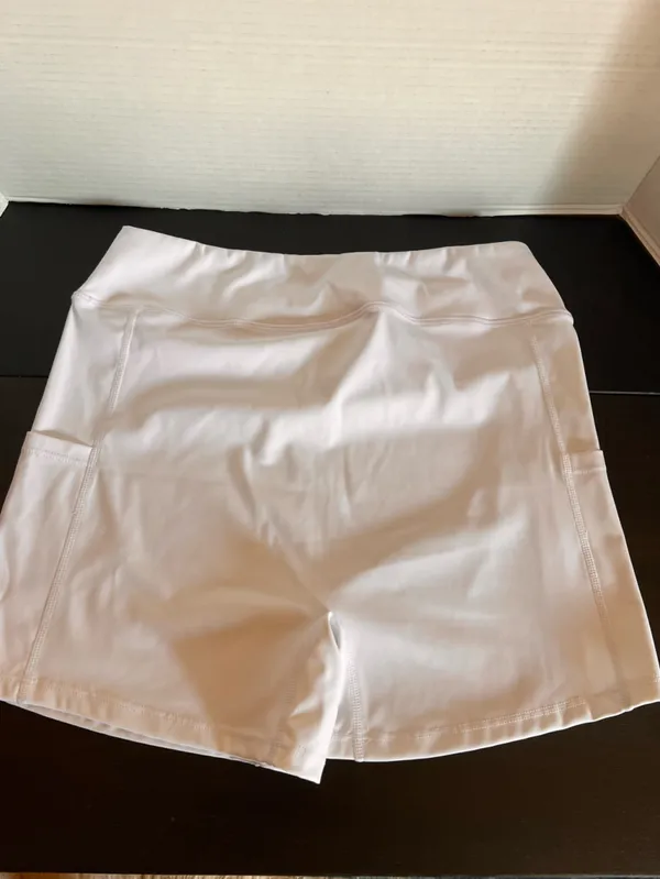 halara White Wa Short Women’s Athletic Shorts with Side Pockets M - Image 6