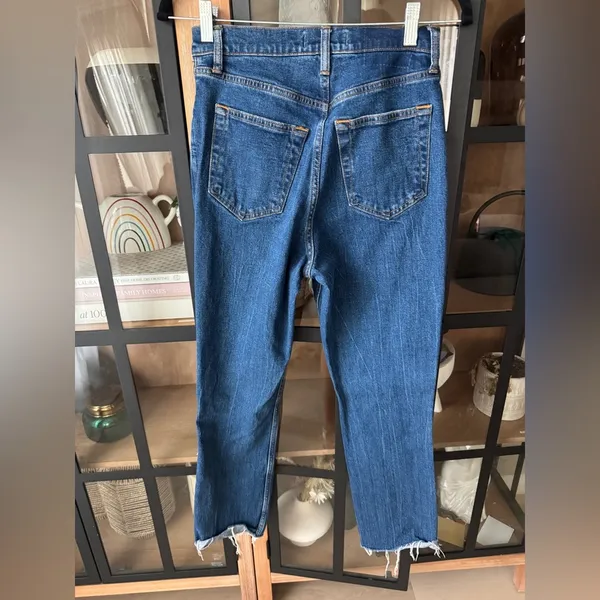 Abercrombie Curve Love Jeans 90s slim straight ultra high rise medium wash raw - Image 7