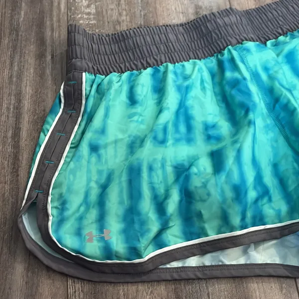 Under Armour shorts blue and green tie dye large - Image 2