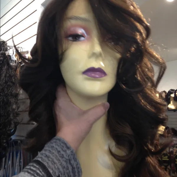 Lacefront Long Wavy Wig - Image 6