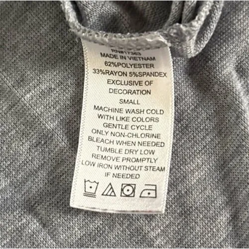 Anne‎ Klein Women's Light Blue Long Sleeve V-Neck Tee Size Small - Image 7