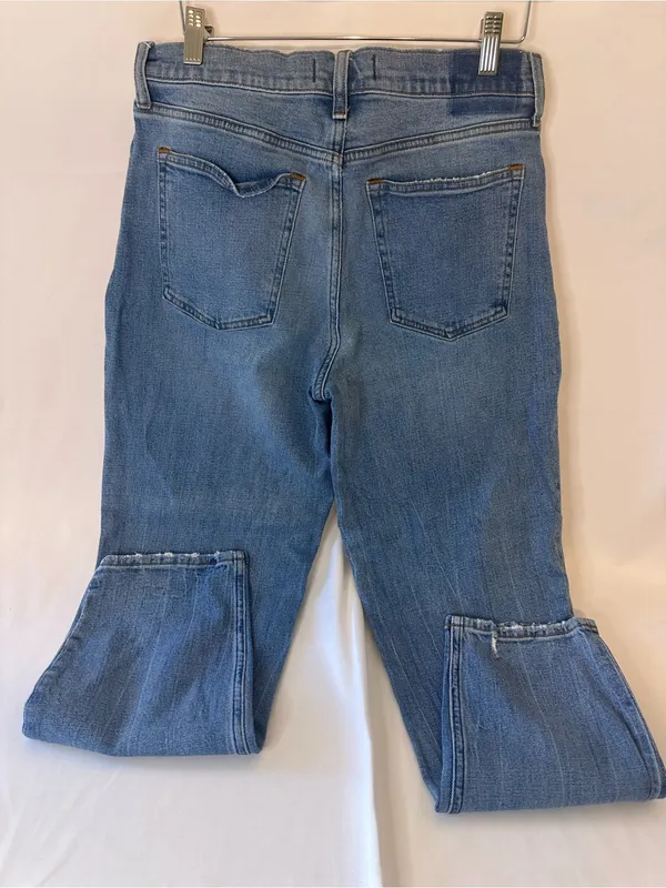 Abercrombie & Fitch Women’s Straight Leg Jeans - Medium Blue Wash - Image 3