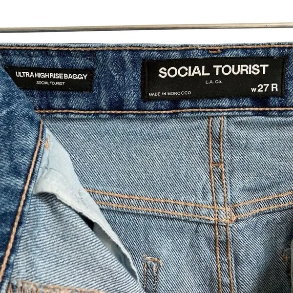 Hollister Social Tourist Ultra High-rise Baggy Jeans‎ Women’s 27 Wide Snap Leg ￼ - Image 7