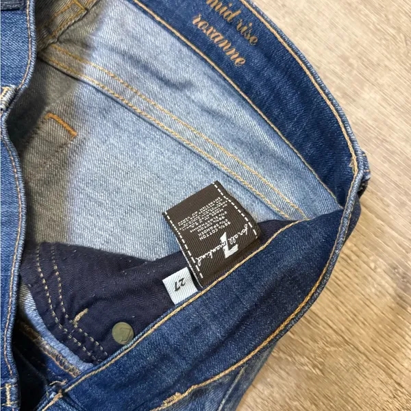 •7 For All Mankind• Mid Rise Roxanne Jeans - Image 3