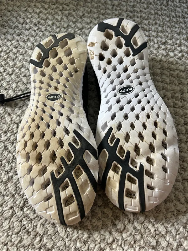 Women's Lightweight Black Athletic Water Shoes - Image 4