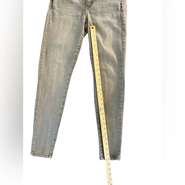 Women's Classic‎ Greyish Green Skinny Jeans - Image 3