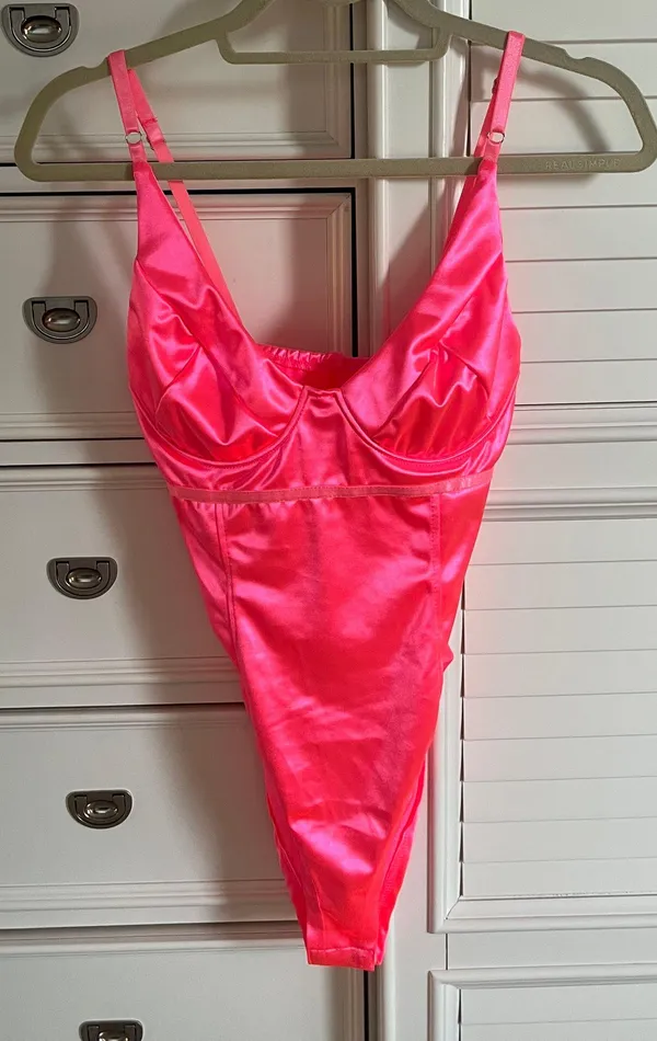 Pink Body Suit Size M - Image 4