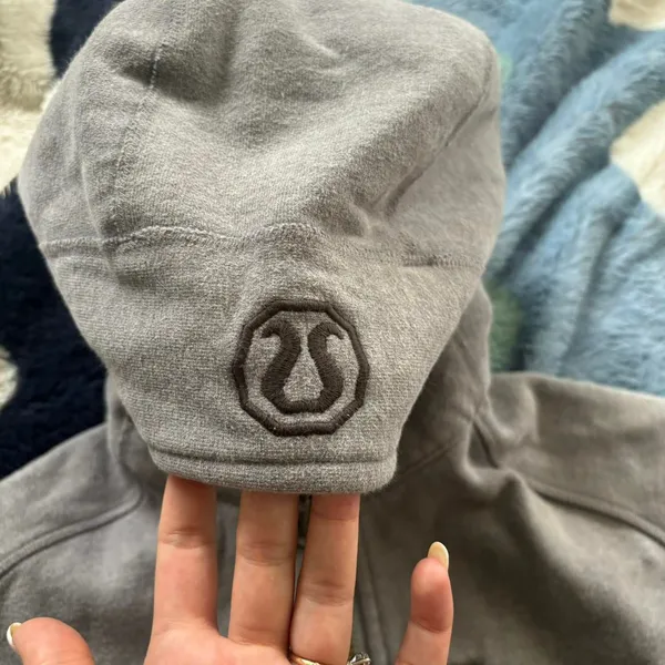 Lululemon Y2K Gray Scuba Jacket - Image 6