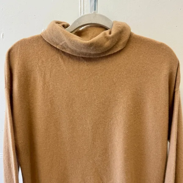 Iris & Ink 100% Cashmere Turtleneck Sweater Camel Tan‎ Women's Large Minimalist - Image 3