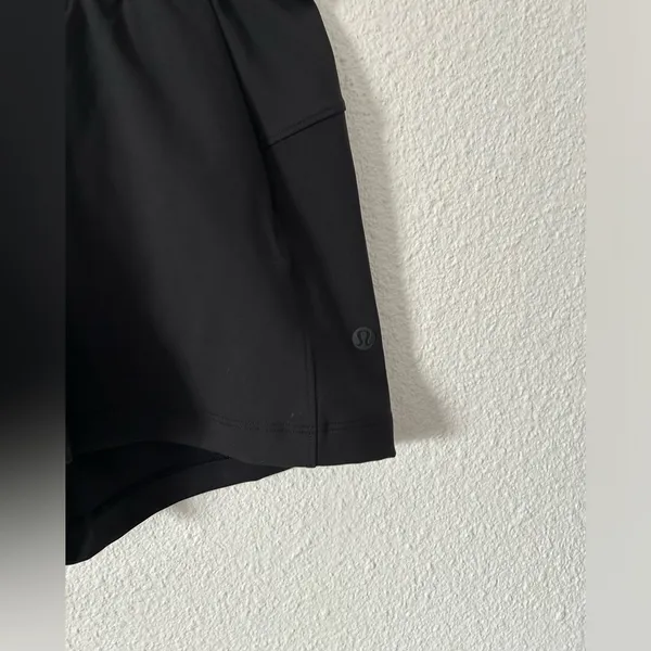 Lululemon Cinchable Waist High-Rise Woven Short 3.5" Sz 4 - Image 6
